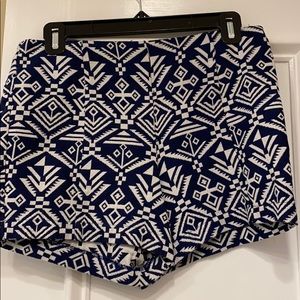 Navy print shorts back zipper